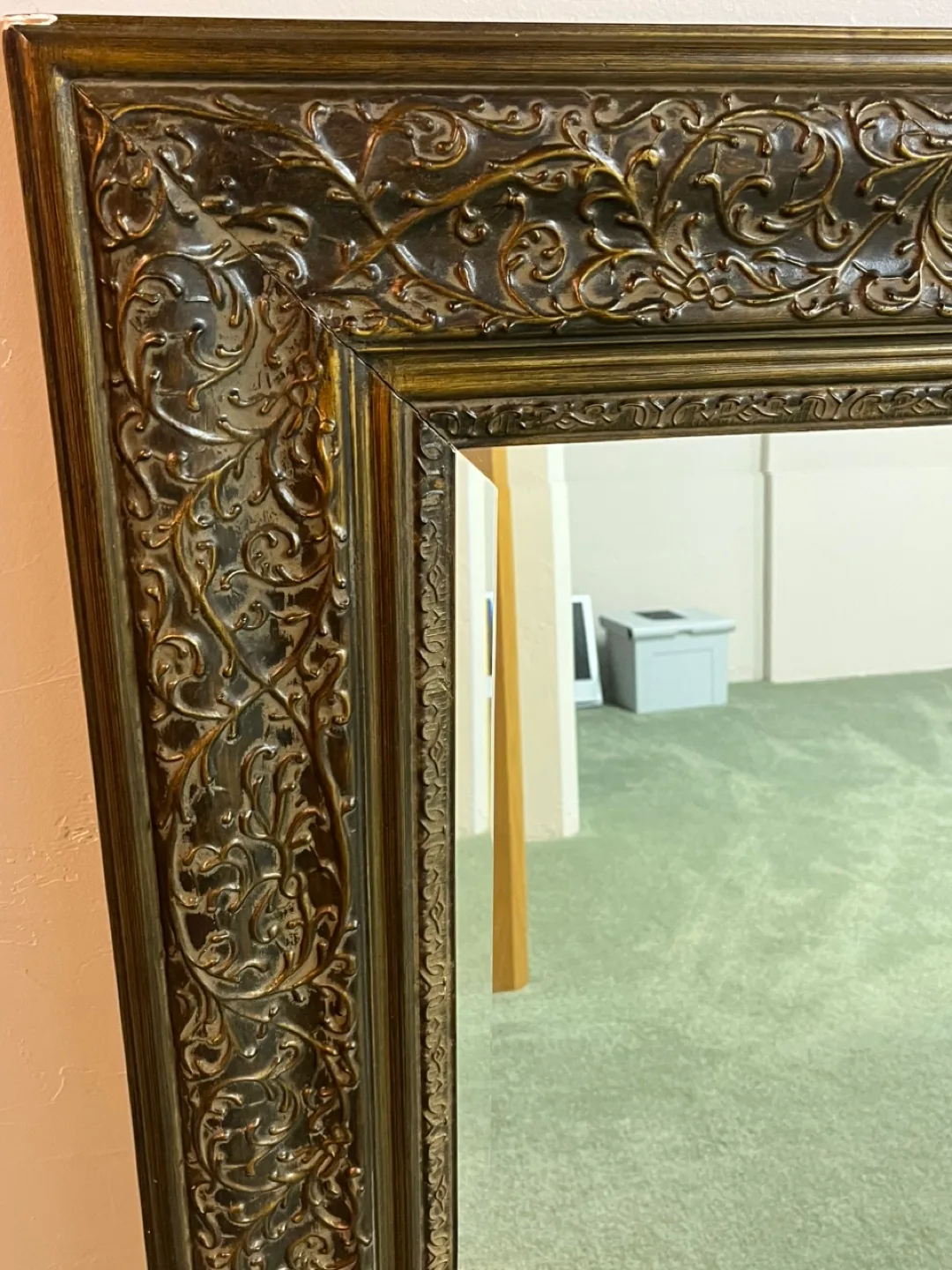 Ornate Framed Mirror image indicator(4)