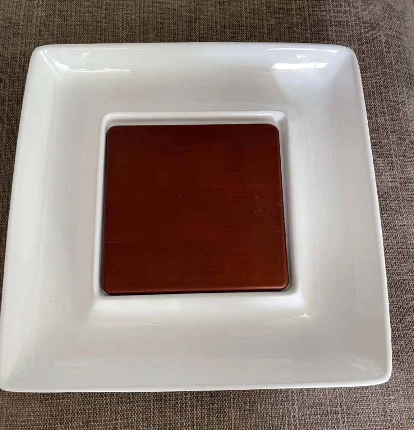 Square White Serving Dish with Brown Wood Insert image indicator(2)
