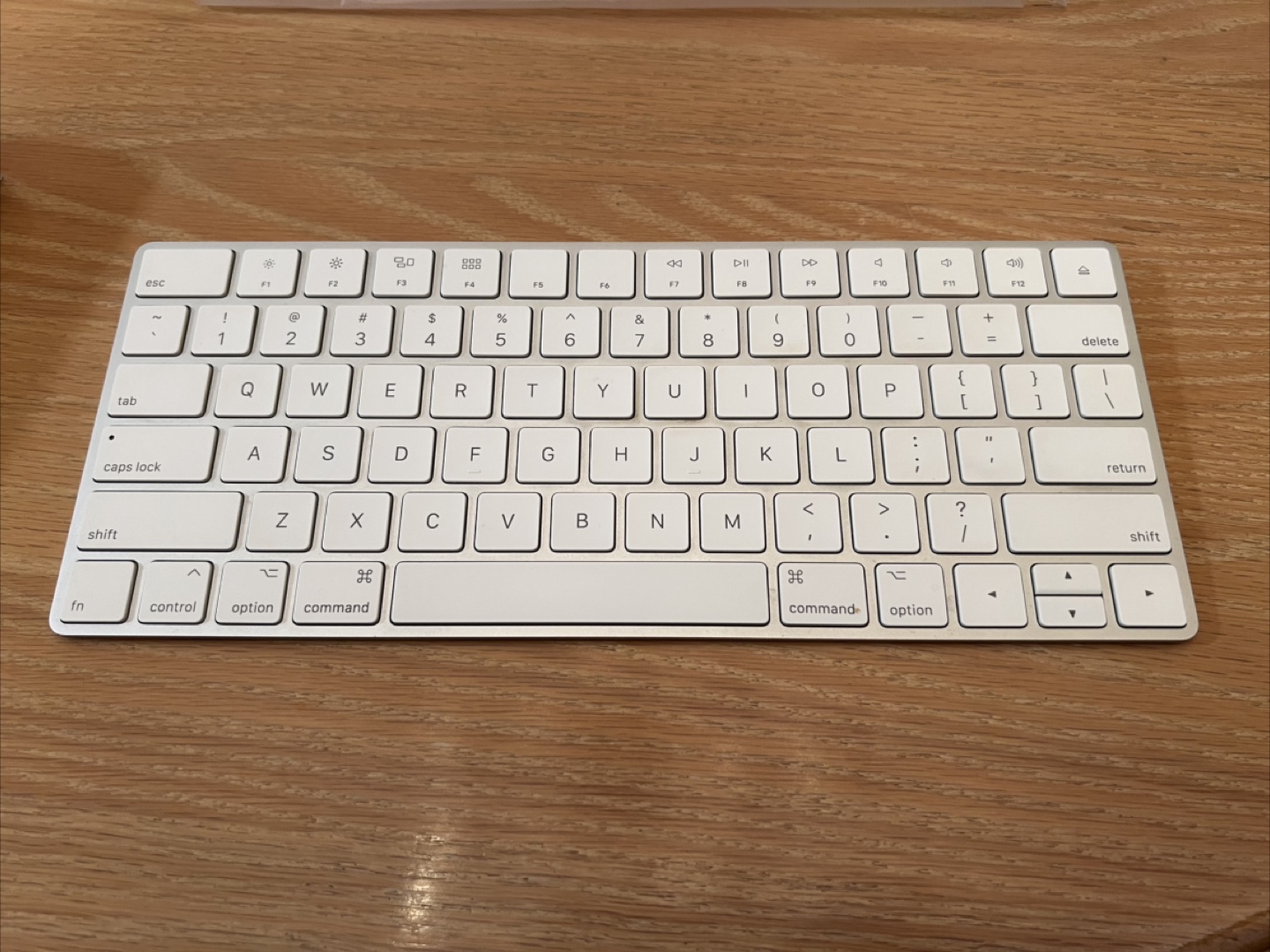 Apple Magic Keyboard 2