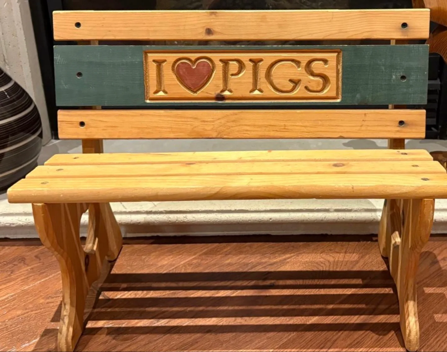 Children’s  Wooden Bench - I ❤️PIGS thumbnail