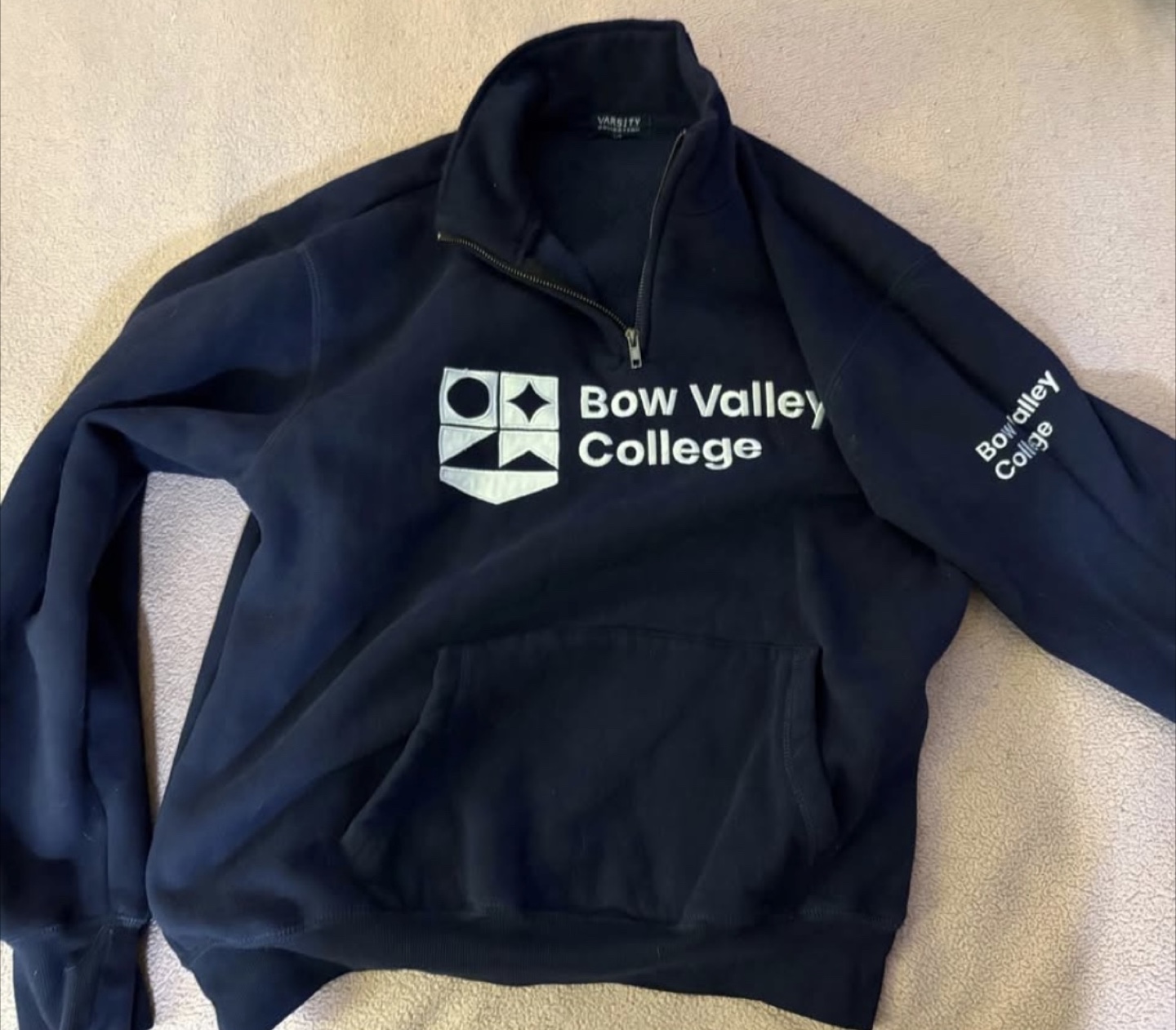 Bow Valley College sweater - photo 2