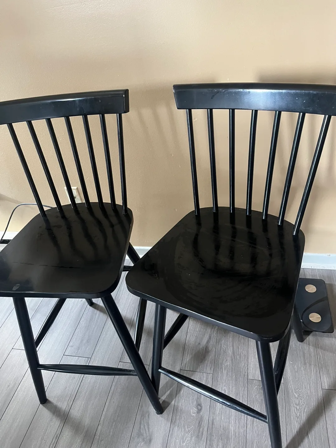 Set of 2 Black Bar Stools image indicator(2)