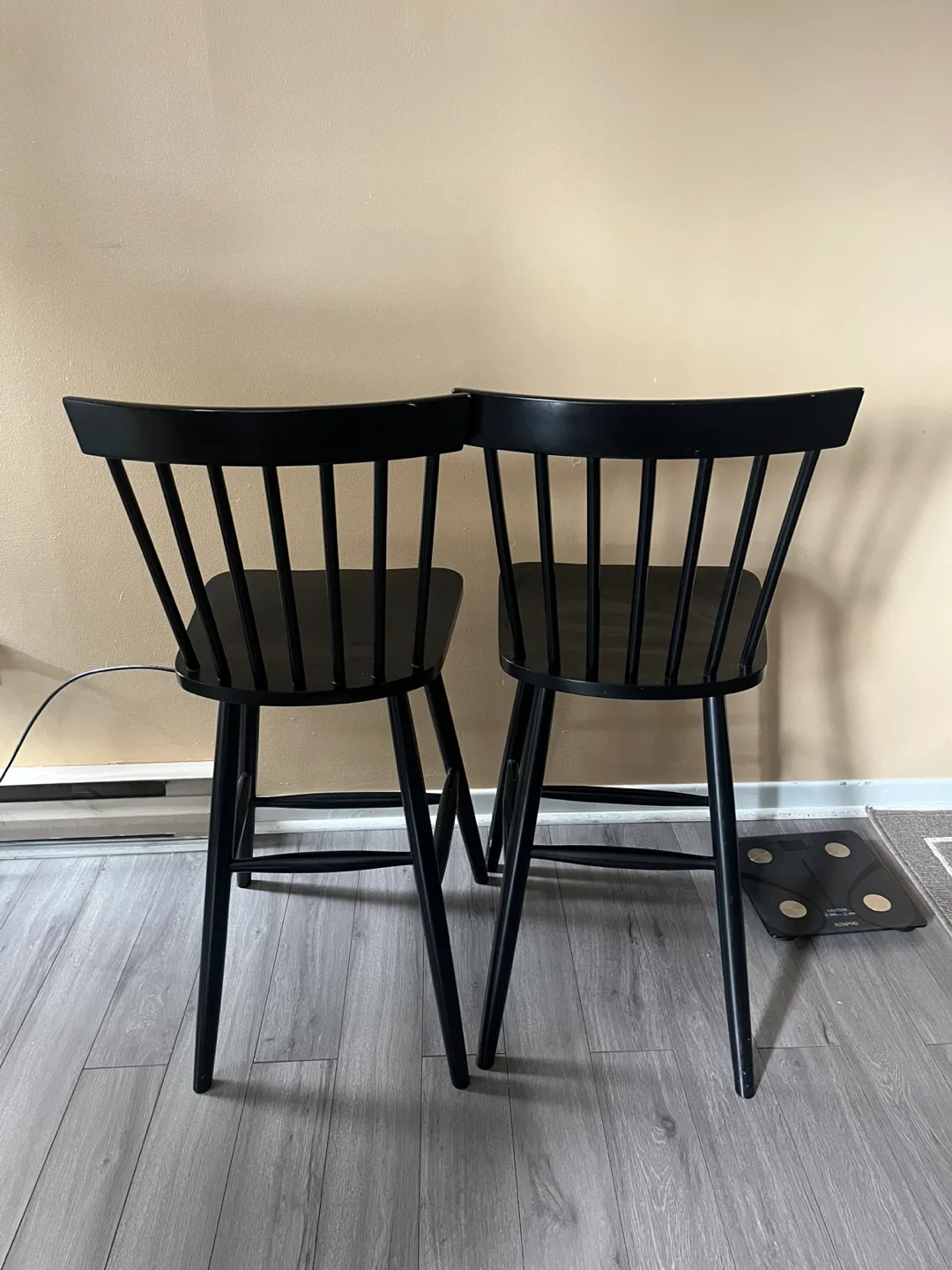 Set of 2 Black Bar Stools image indicator(3)