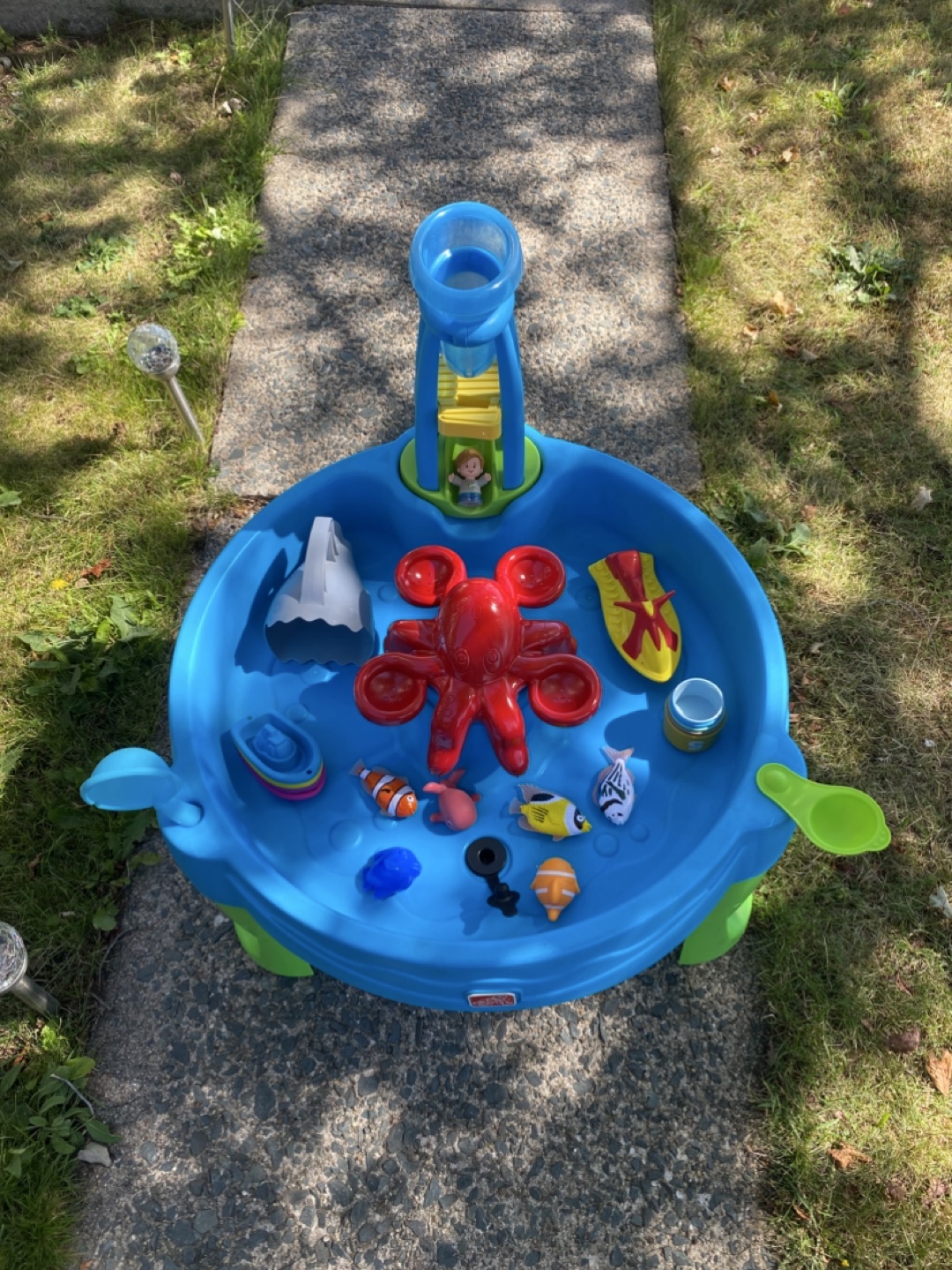 Step2 Octopus Water Table - photo 3