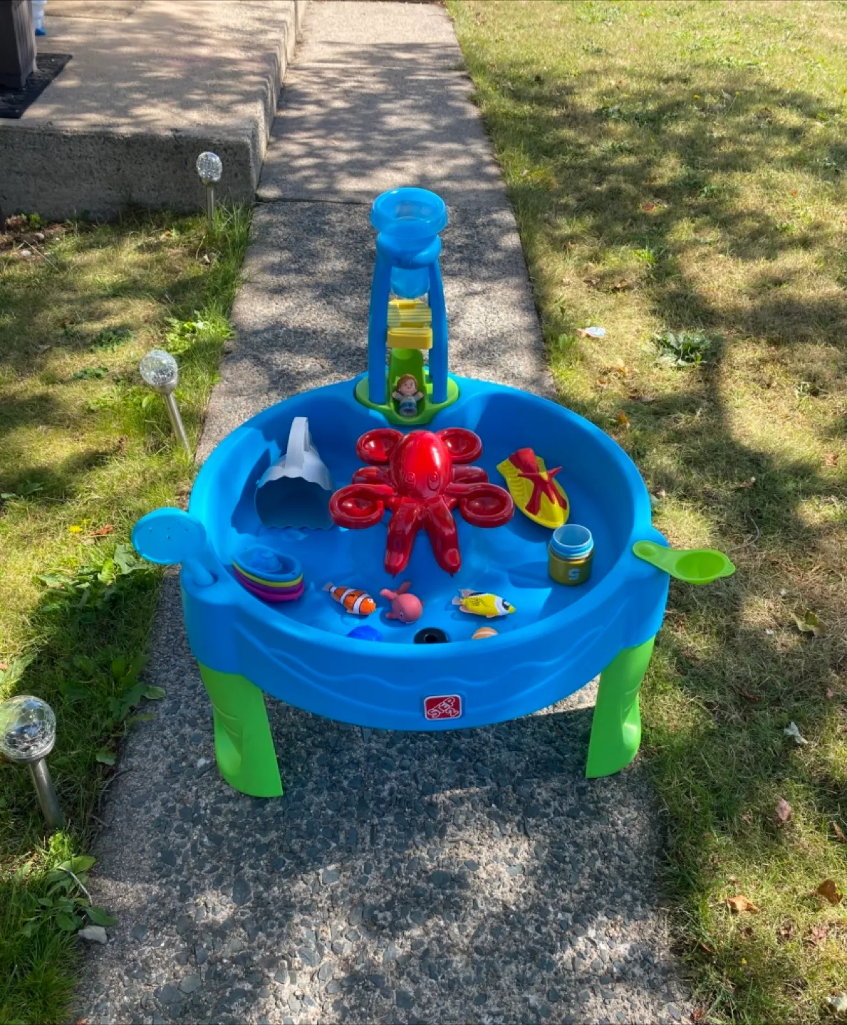 Step2 Octopus Water Table thumbnail