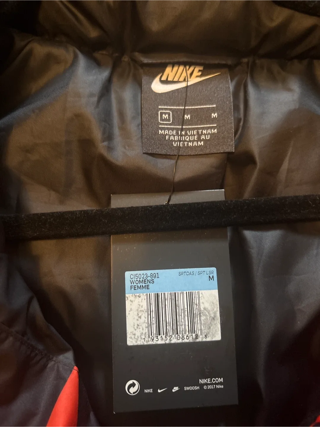 Nike Women's Puffer Jacket Size M image indicator(2)