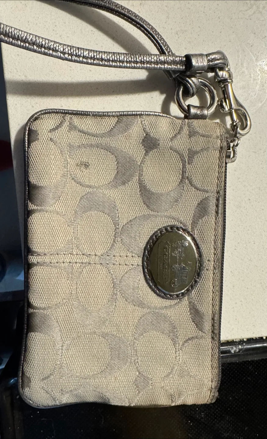Coach Wristlet thumbnail