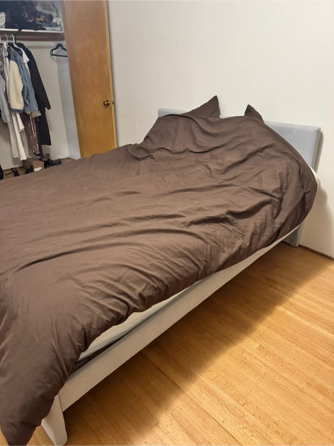 Queen mattress and bed frame - photo 2