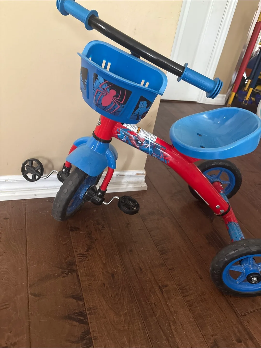 Spiderman Kids' Tricycle thumbnail
