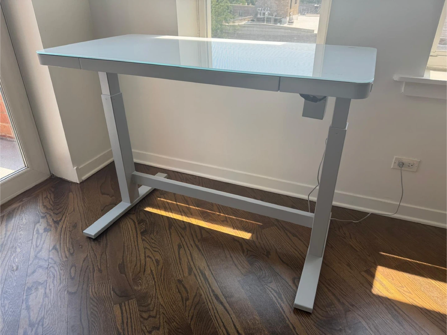White Adjustable Standing Desk - photo 2