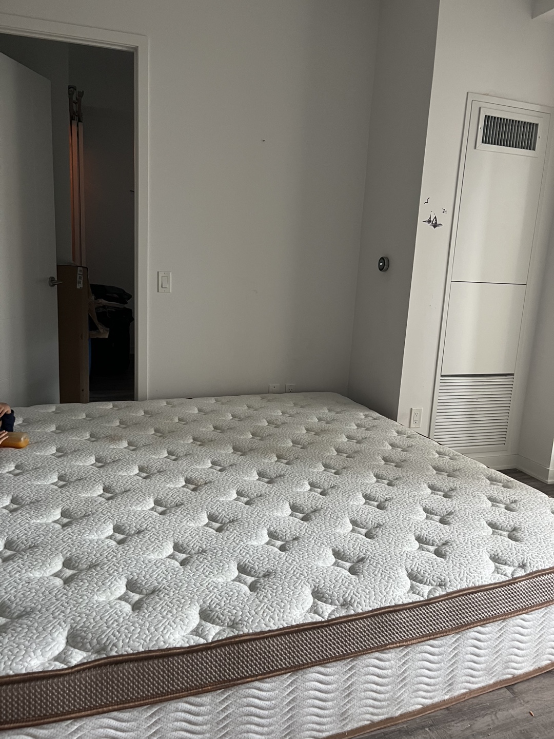 Pickup Tomorrow, BedStory Hybrid King Mattress 14-Inch