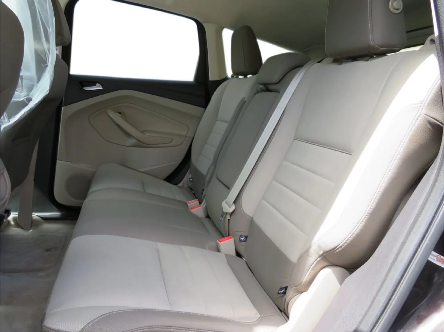 Black Ford Escape SE SUV image indicator(7)