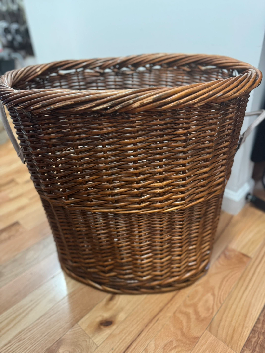 Huge Wicker Basket/ Laundry Hamper