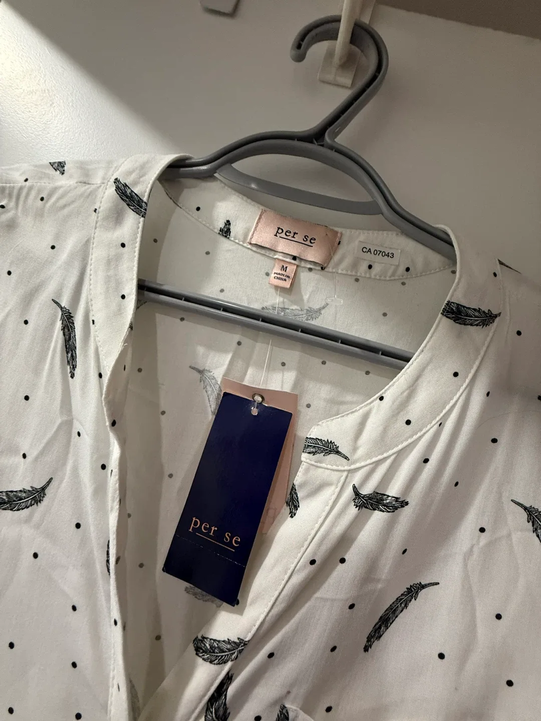 White Feather Print Blouse - Size M image indicator(2)