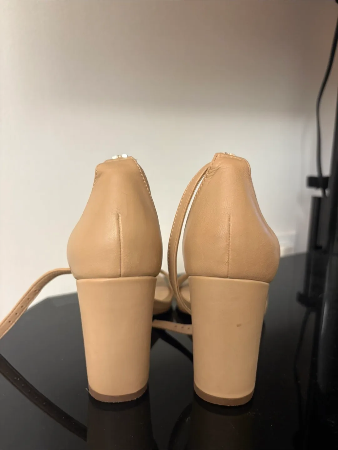 Sam Edelman Beige Leather Heels - Size 6.5 image indicator(3)