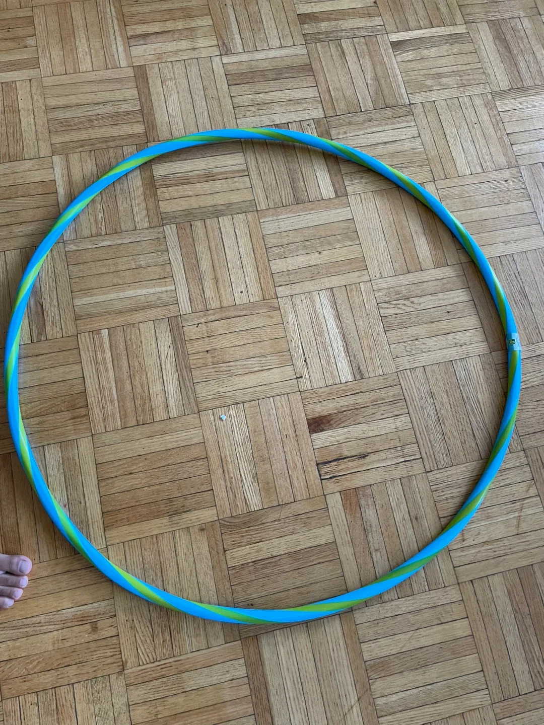 Hula Hoop - Blue and Green image indicator(2)
