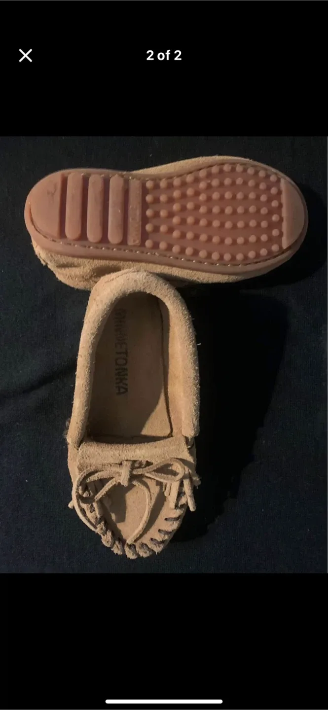 Minnetonka Moccasins - Childs thumbnail
