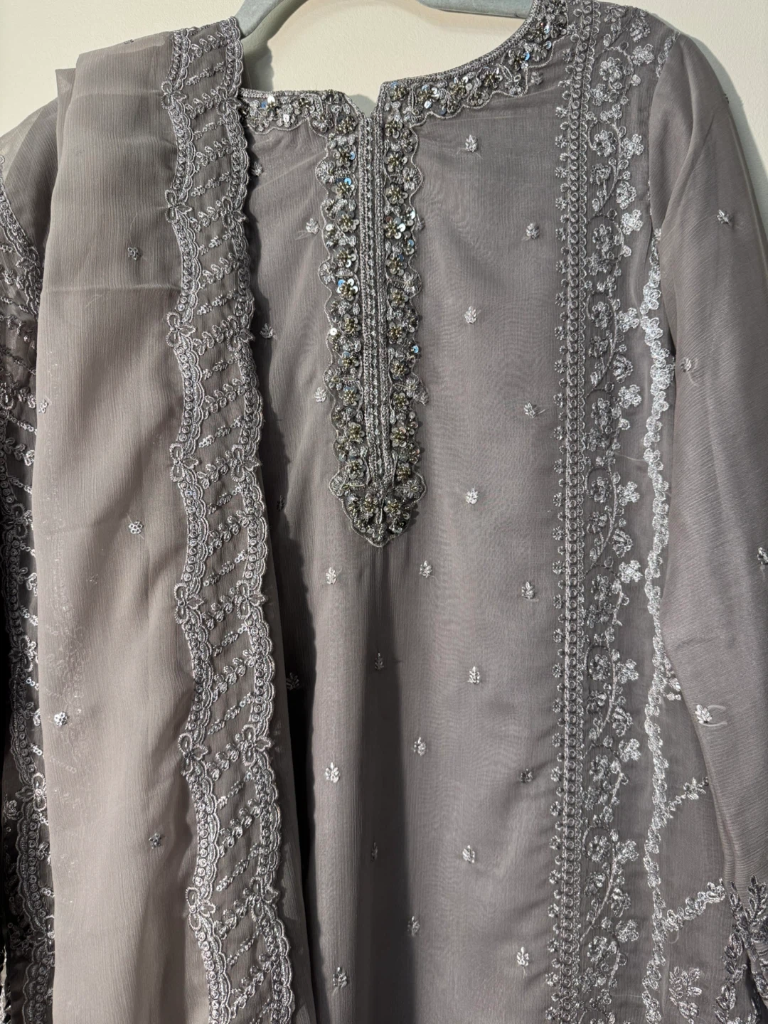 New Grey Embroidered Shalwar Kameez - photo 3