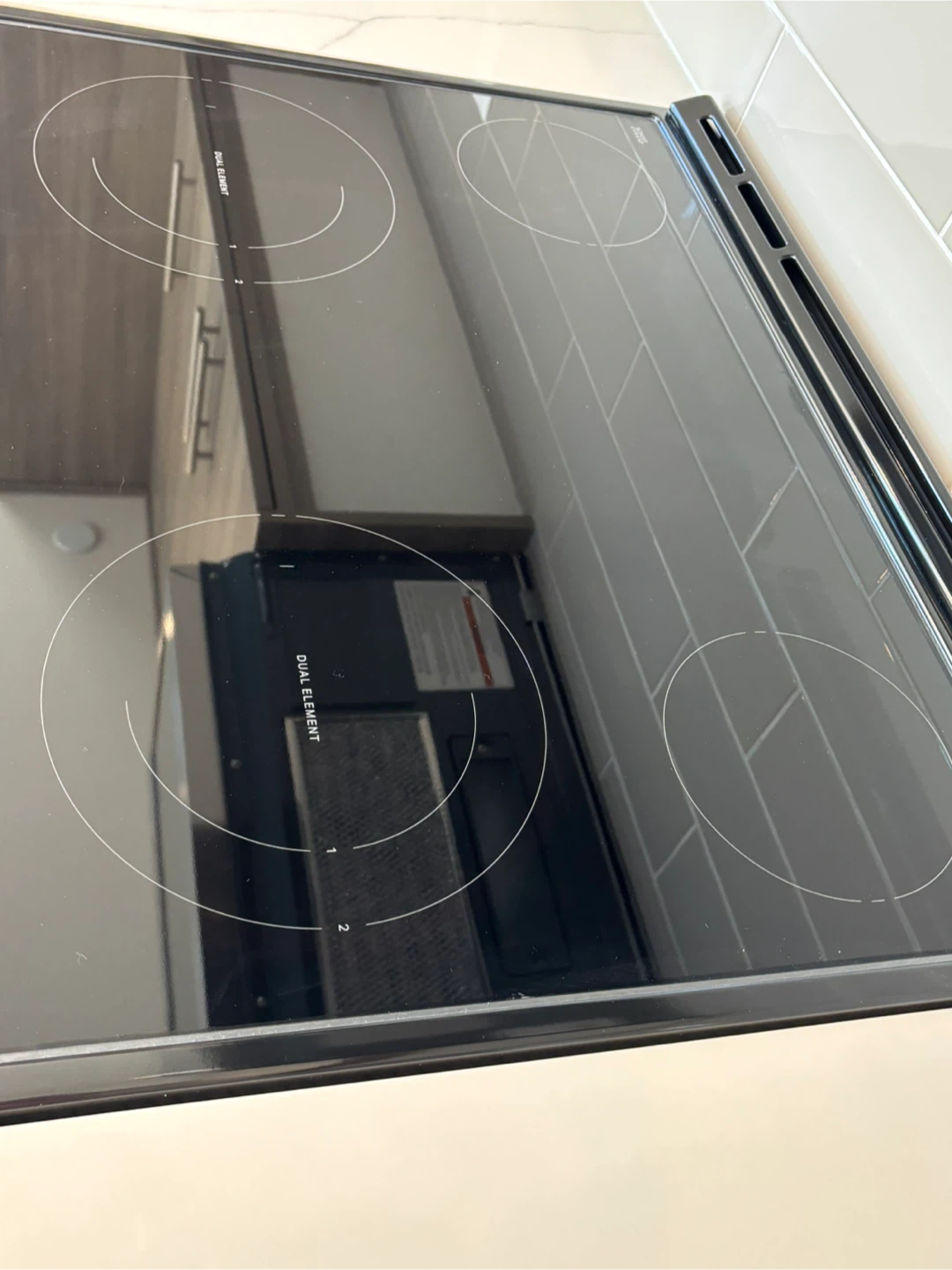 Whirlpool YWEE515SOLS Electric Range - photo 4