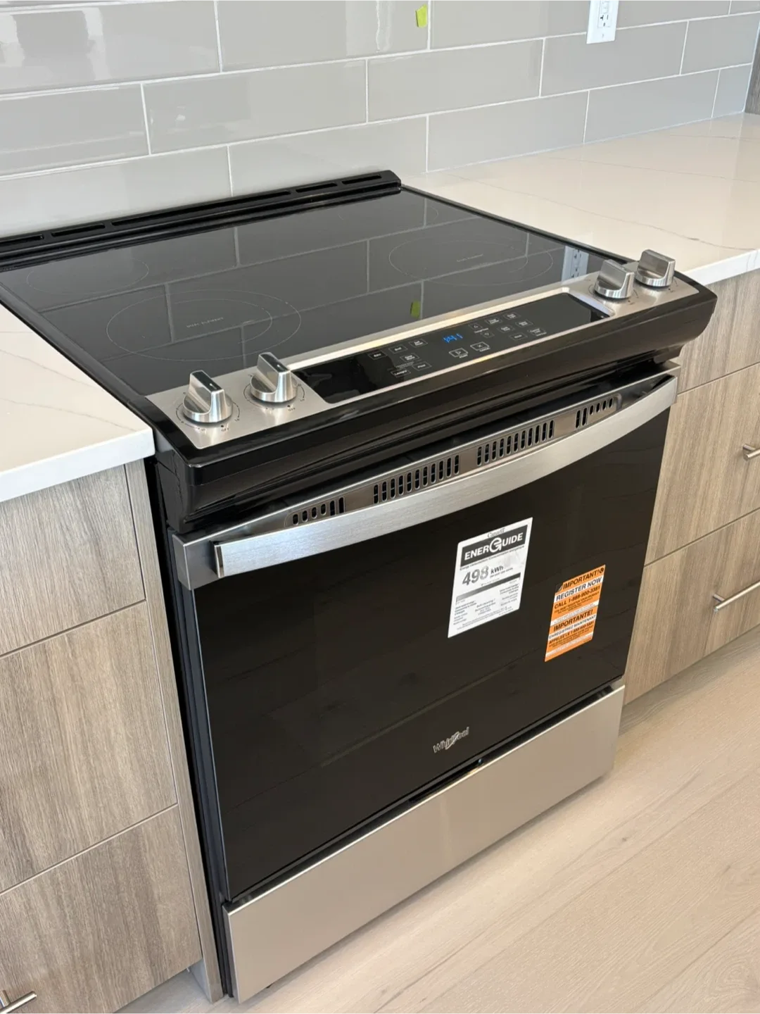 Whirlpool YWEE515SOLS Electric Range