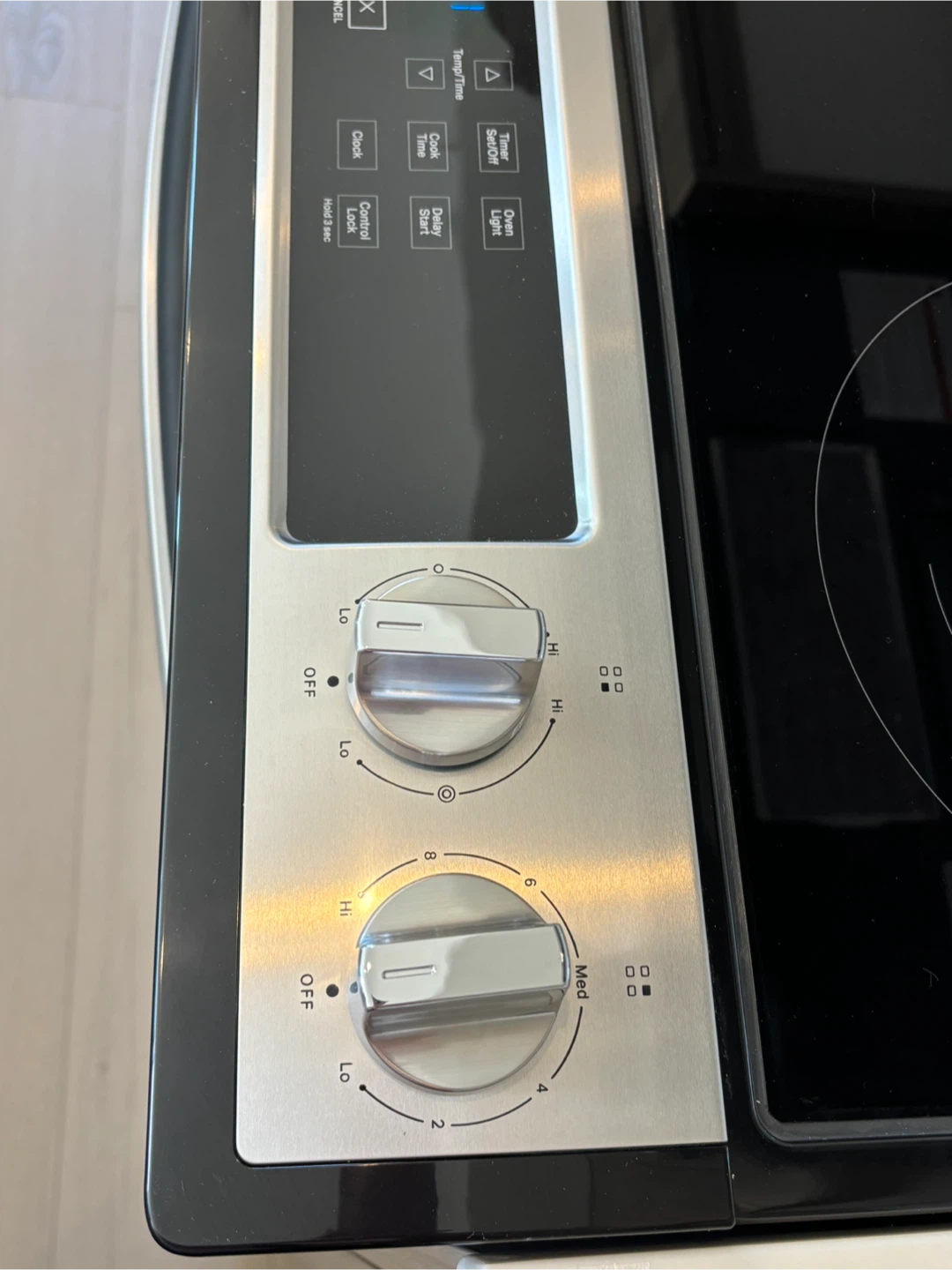 Whirlpool YWEE515SOLS Electric Range - photo 3