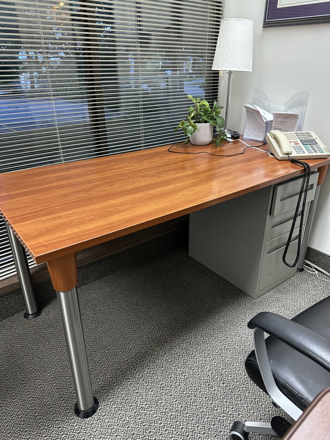 Table / Office Desk - Great Condition - photo 2