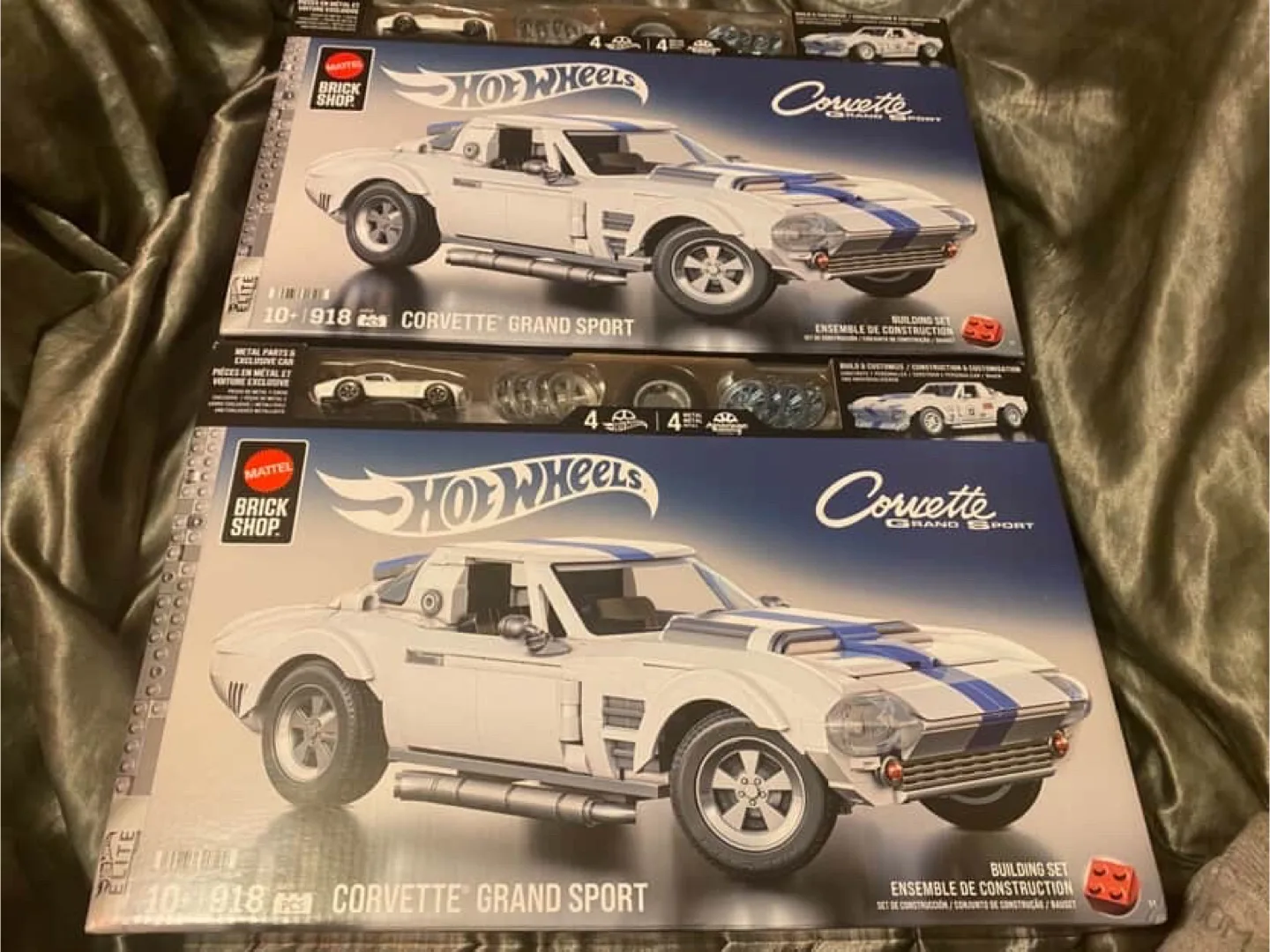 New Hot Wheels Corvette Grand Sport Building Set thumbnail