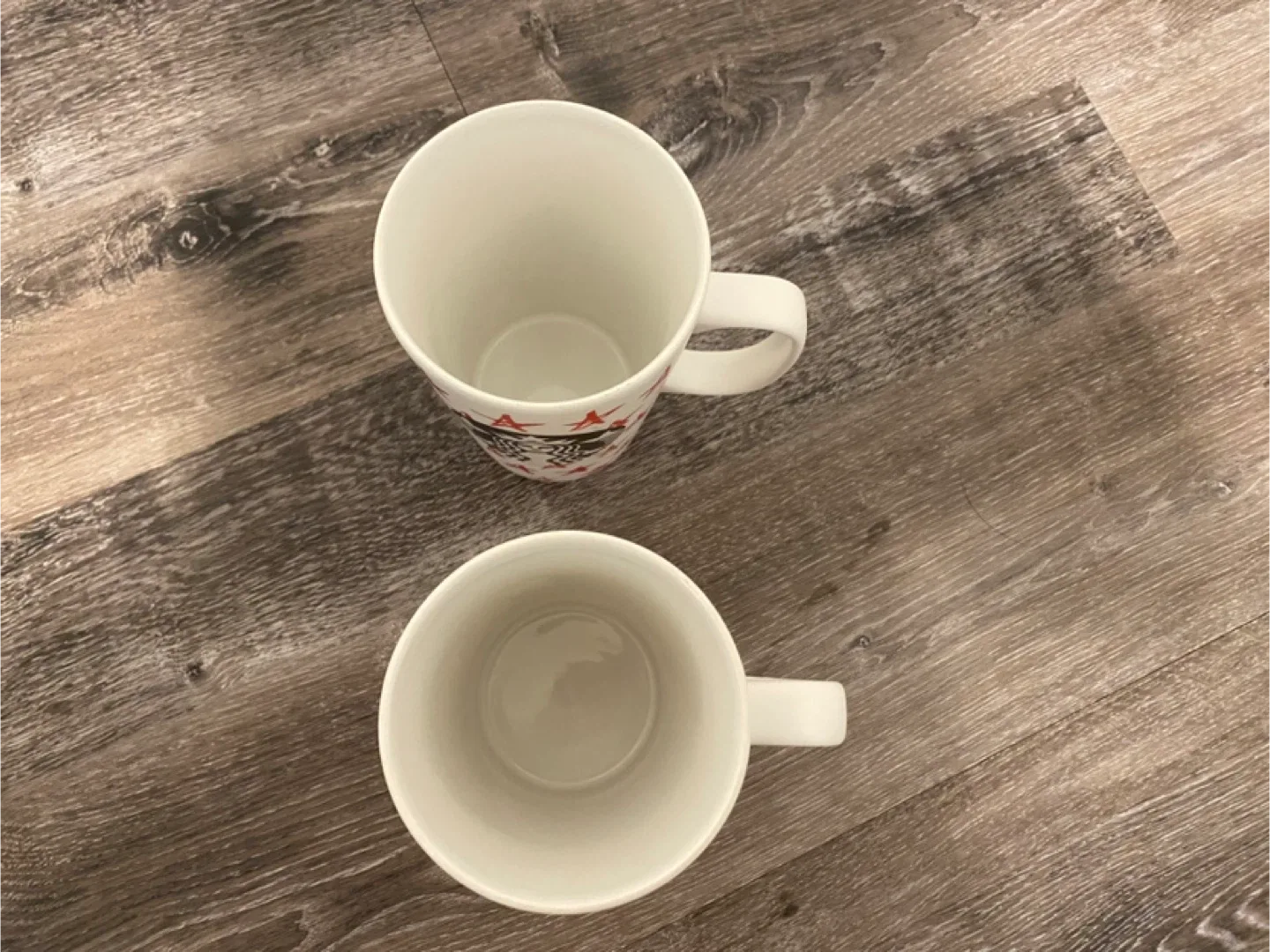 Starbucks 16oz Mugs (Set of 2) 2014 Red Star Patten image indicator(3)