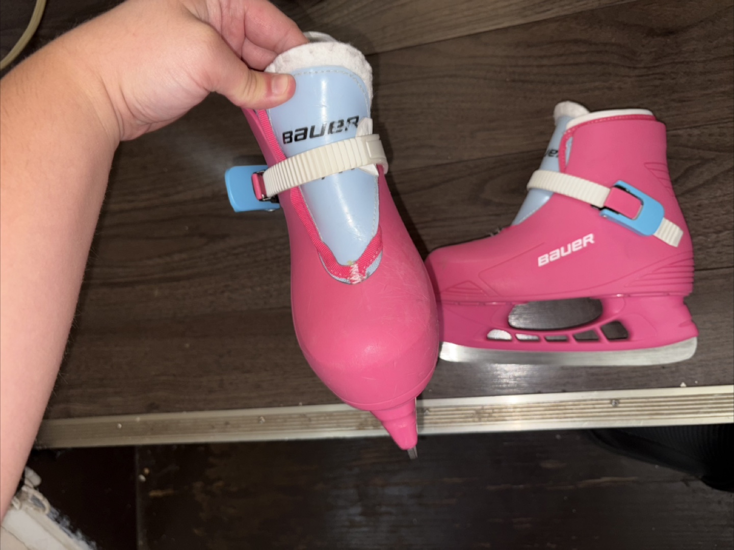Bauer Pink Skates - Size 10/11 - photo 2