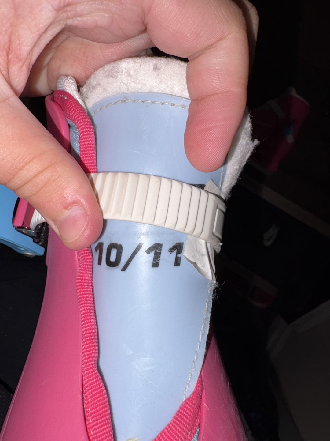 Bauer Pink Skates - Size 10/11 - photo 3