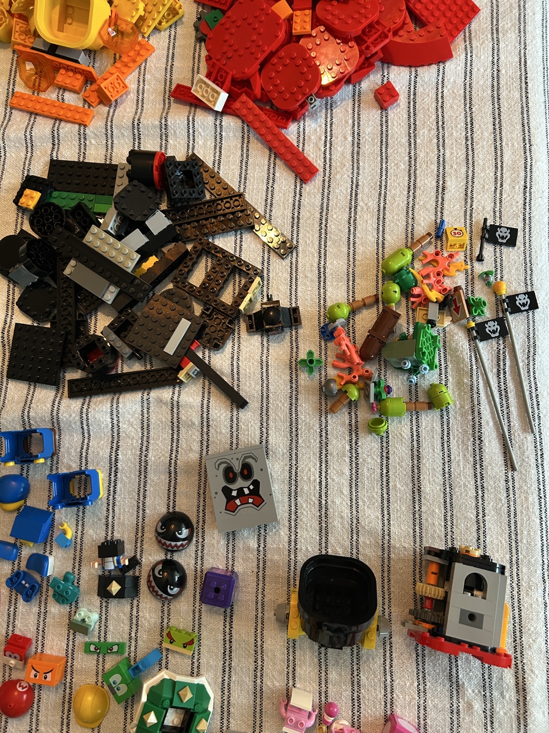 Lego Super Mario Set Pieces - photo 4