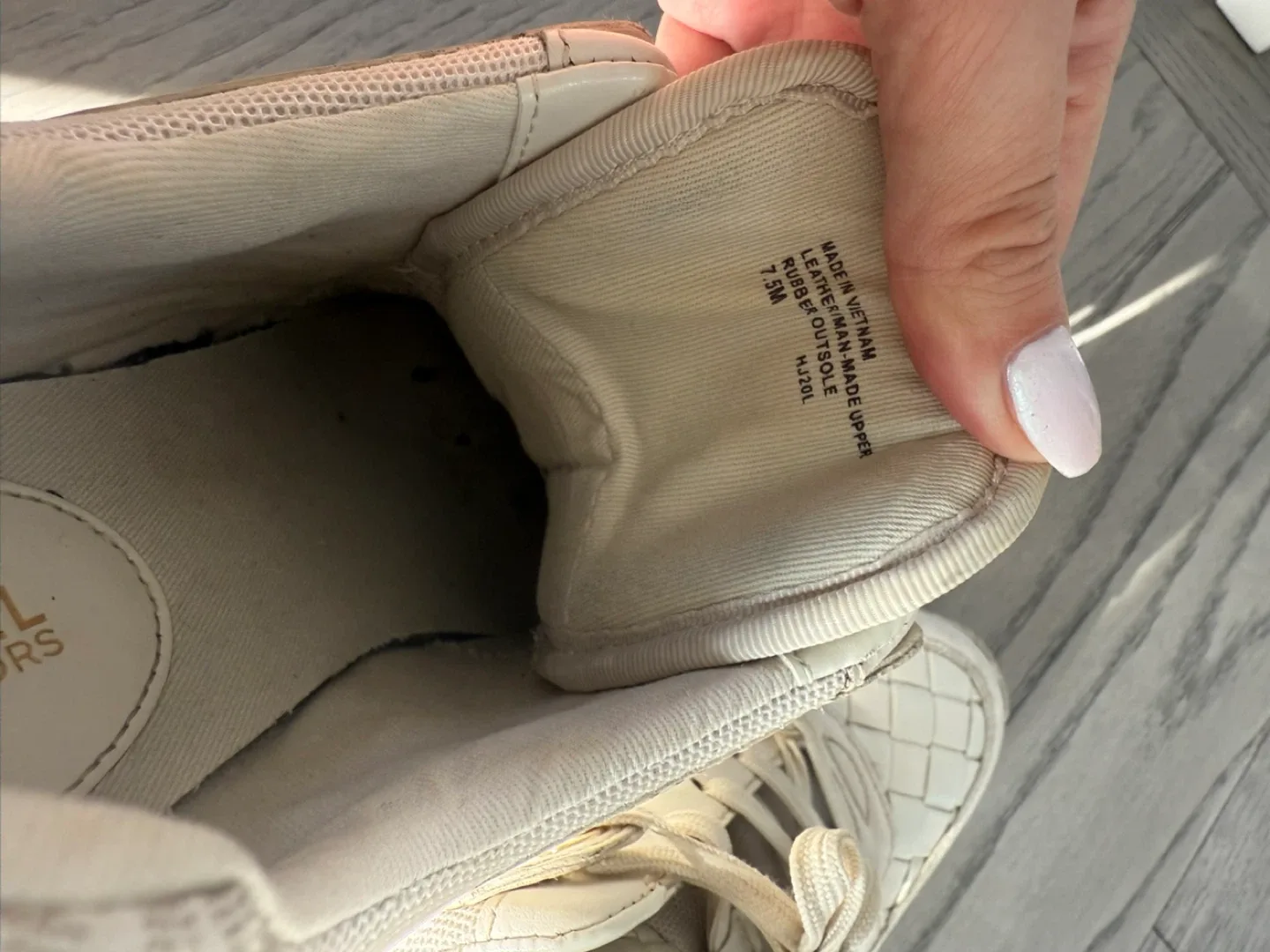 Michael Kors Cream/Gold Sneakers, Size 7.5M image indicator(6)