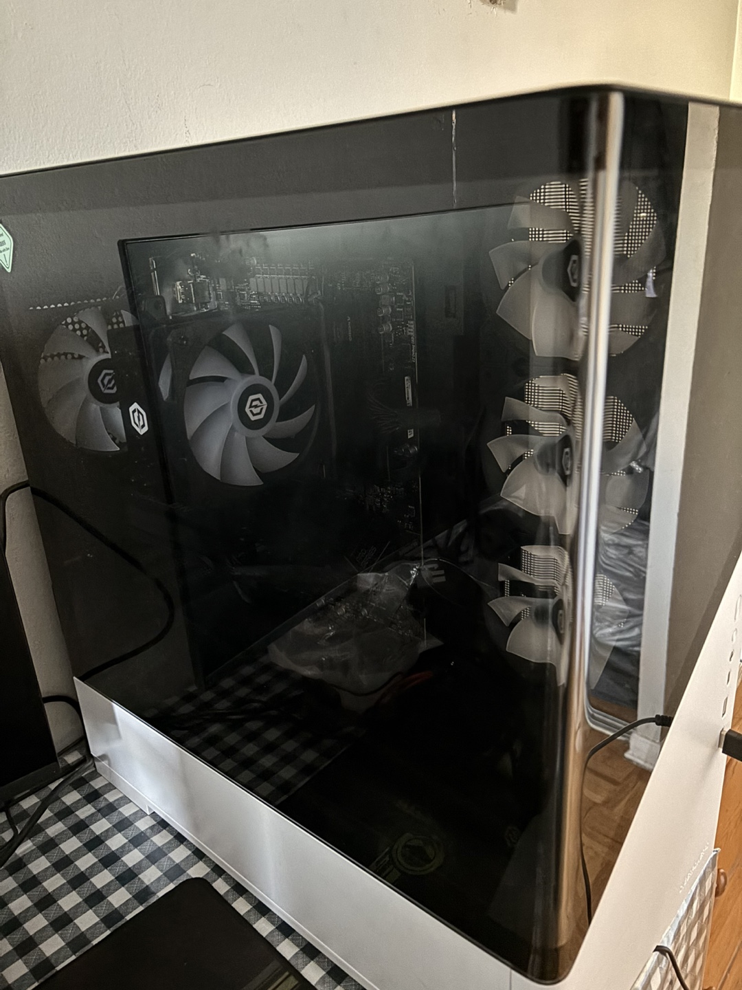 Gaming PC - White (AMD Ryzen 7 8700F/16 - photo 2