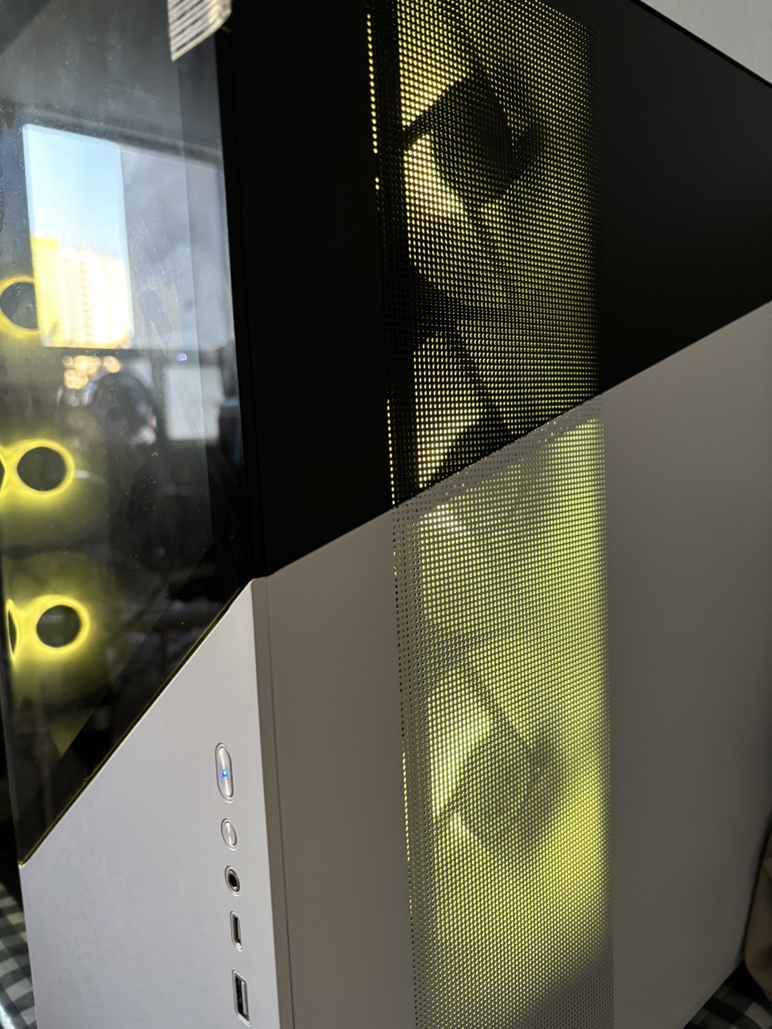Gaming PC - White (AMD Ryzen 7 8700F/16 - photo 3