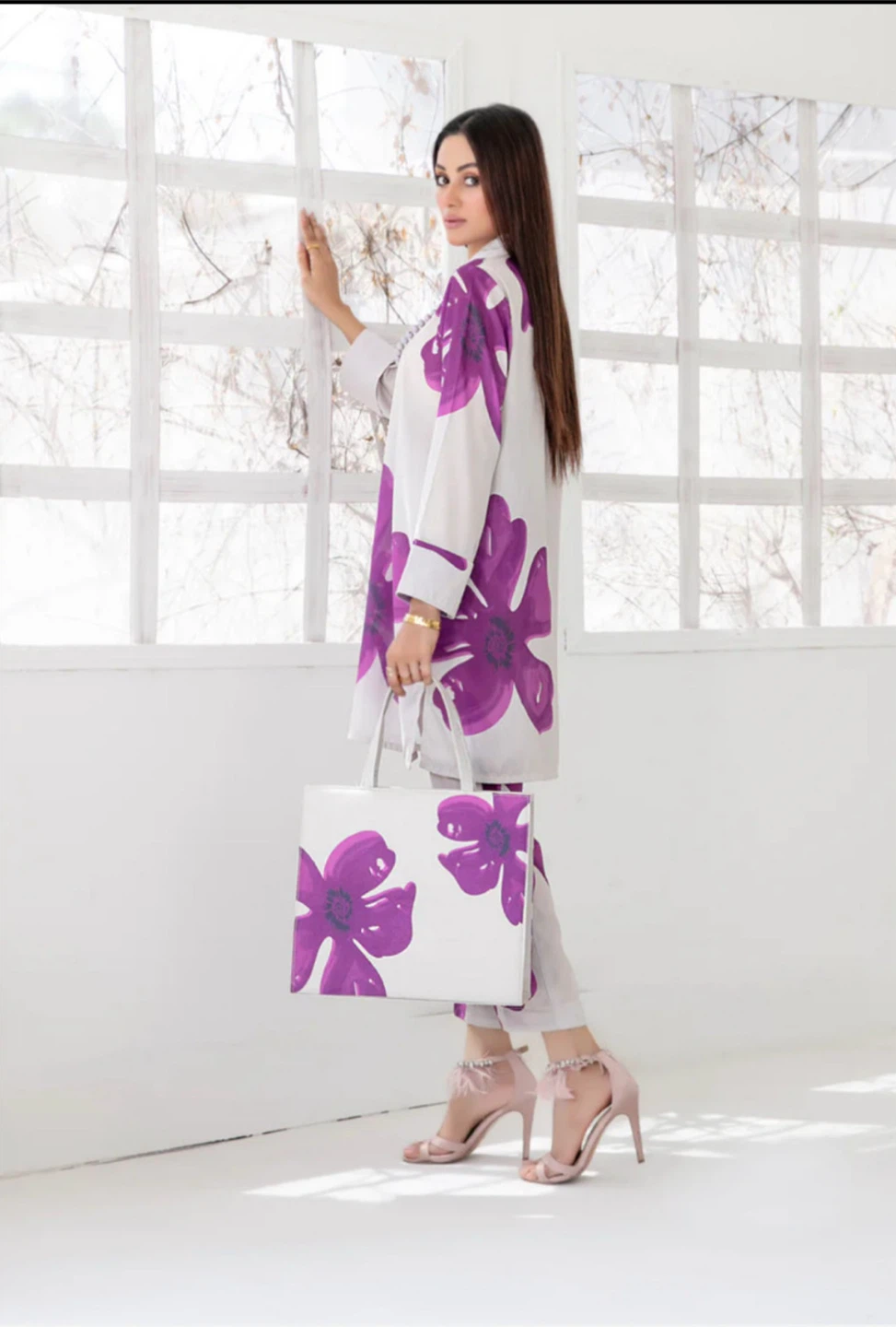 Floral Print Outfit comes with matching bag