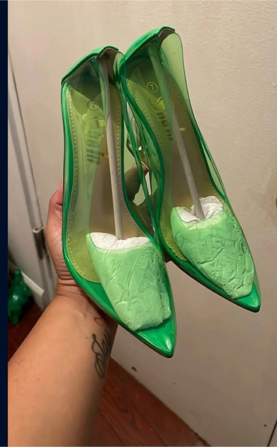 Syktkm Green Clear Heels, Size 7 image indicator(2)