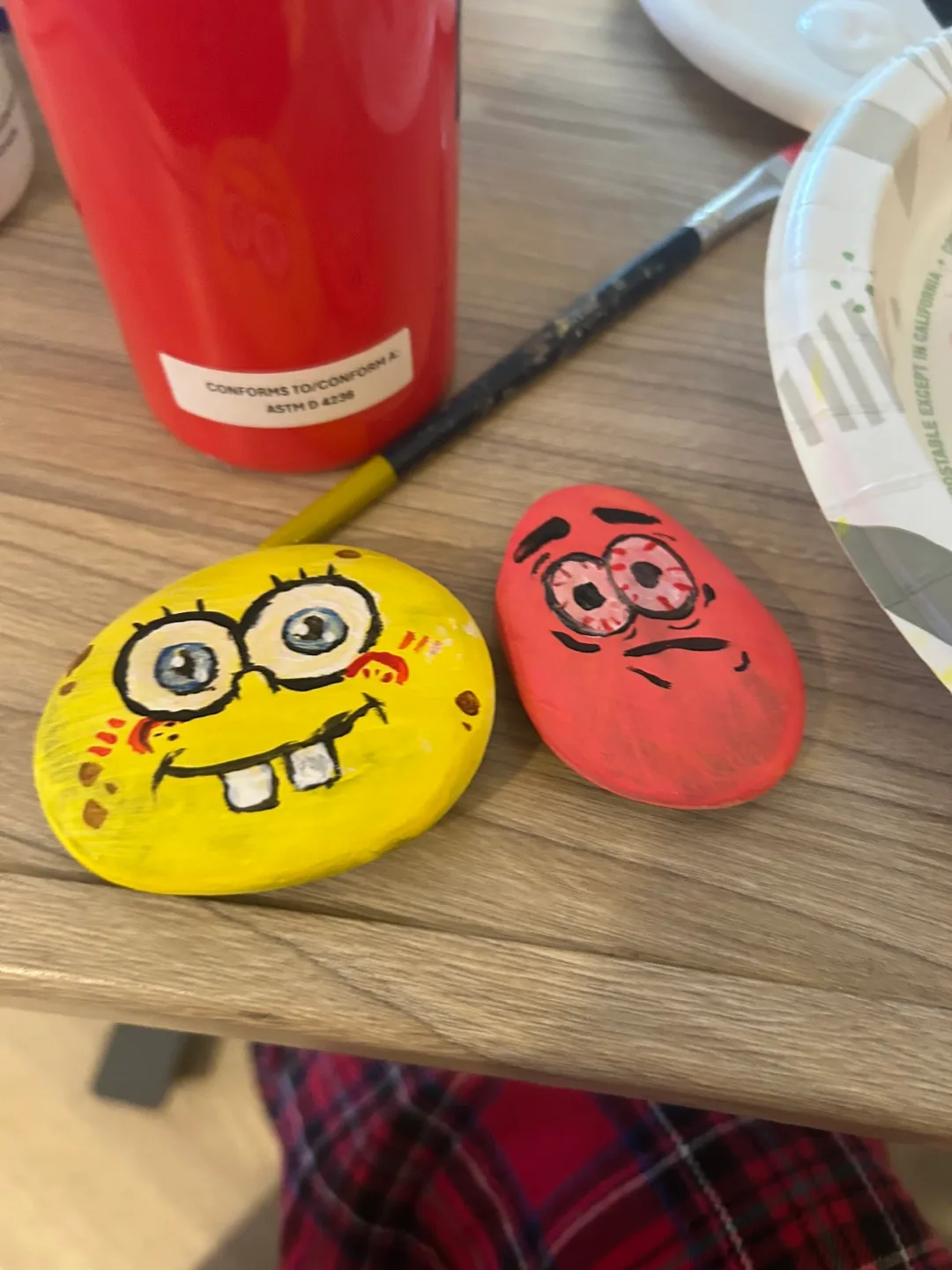 Hand-Painted Spongebob & Patrick Rocks thumbnail