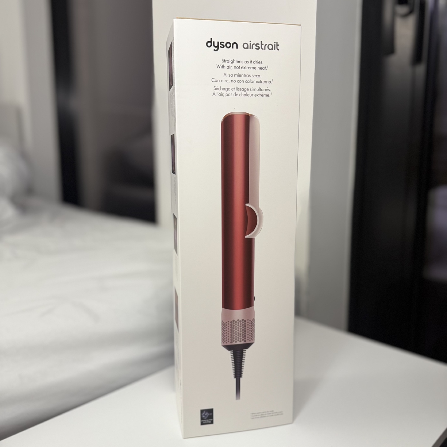 Dyson Airstrait Straightener - New in Box - photo 2
