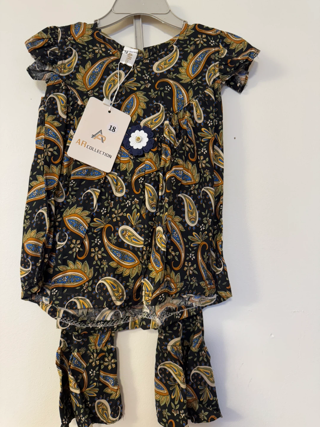 AR Collection Kids Outfit - Size 18 - photo 3