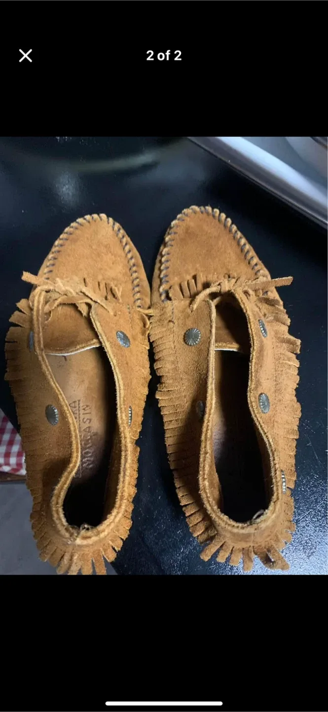 Minnetonka Moccasins thumbnail