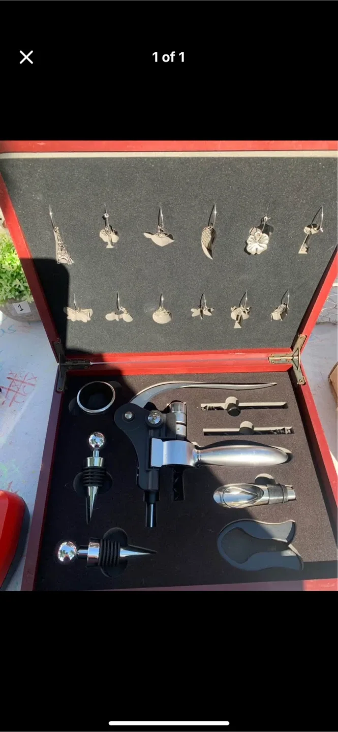 Wine Opener Set with Charms thumbnail