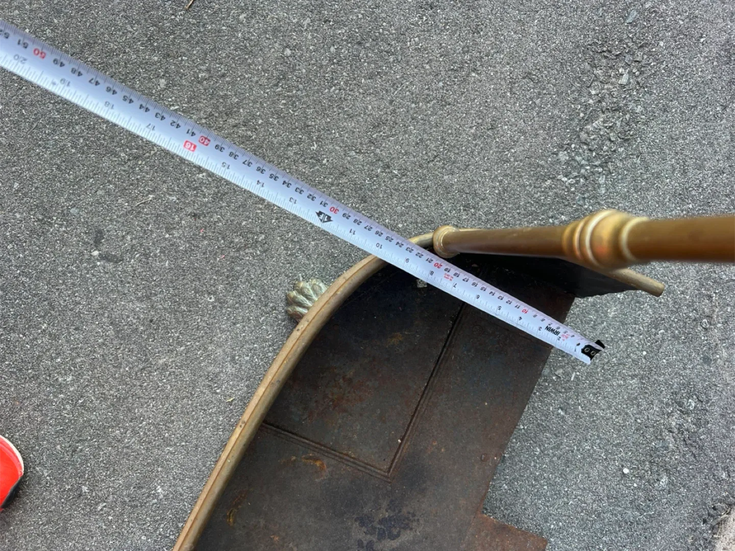 Free delivery Antique Brass Fireplace Fender 80 years old image indicator(7)