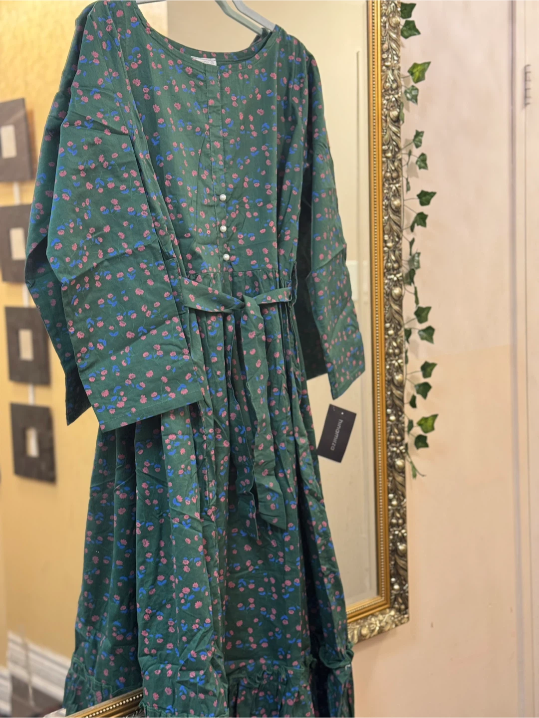 Hairmizza dress size large