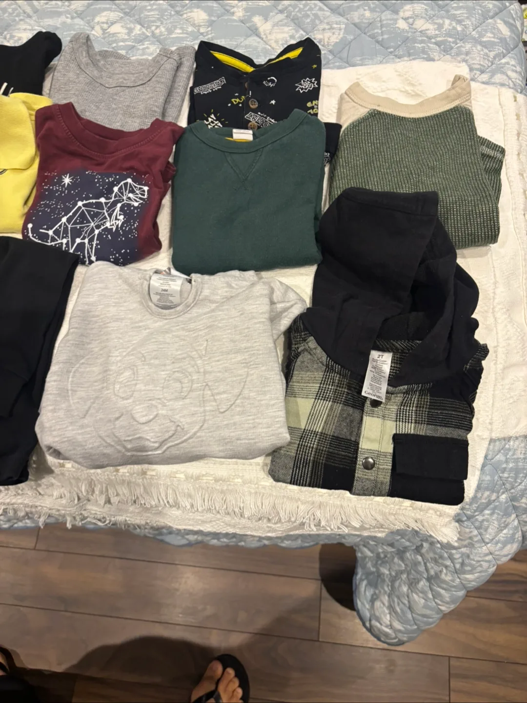 Mixed Boys Clothes Bundle - 18mnths -2t image indicator(9)