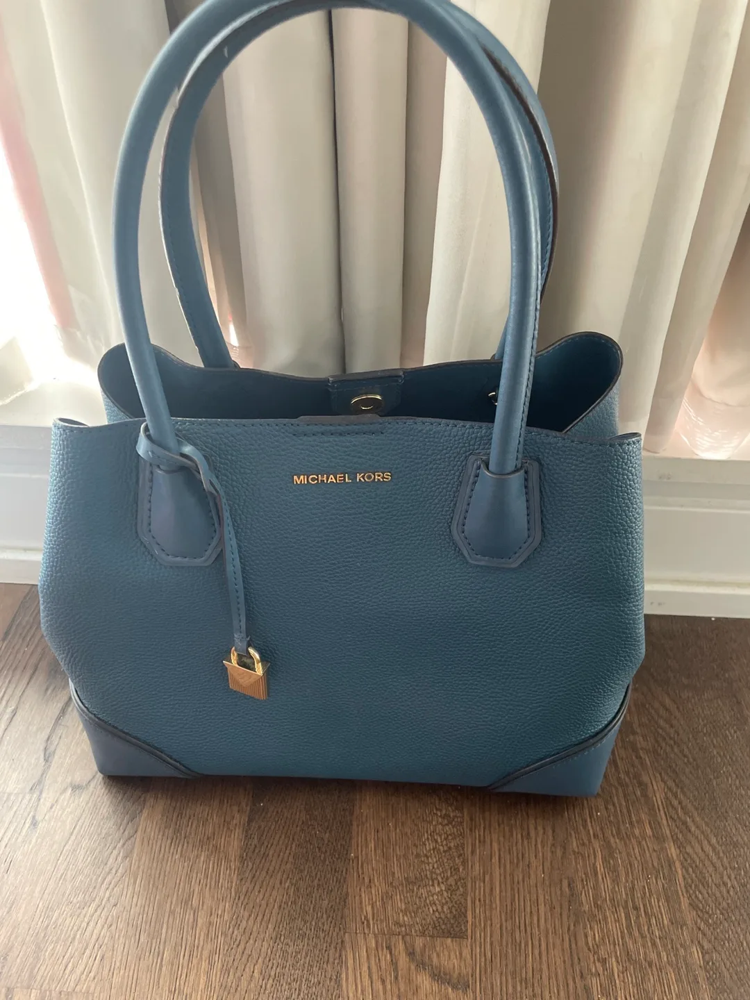 Michael Kors Blue Leather Tote Bag thumbnail
