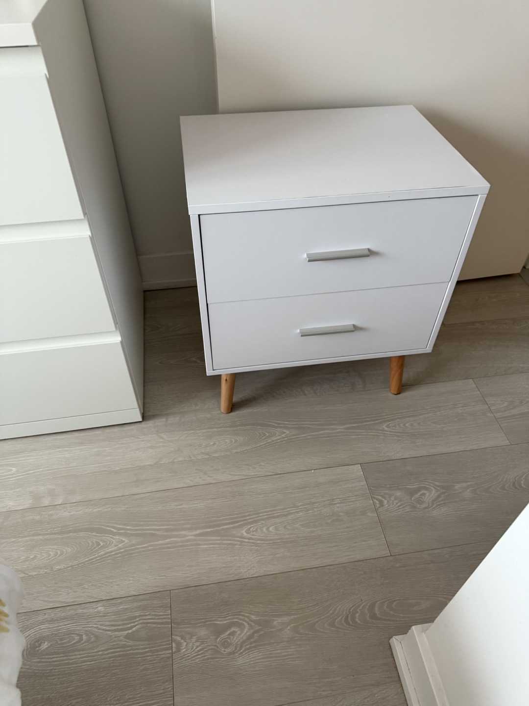 White 2-Drawer Nightstand