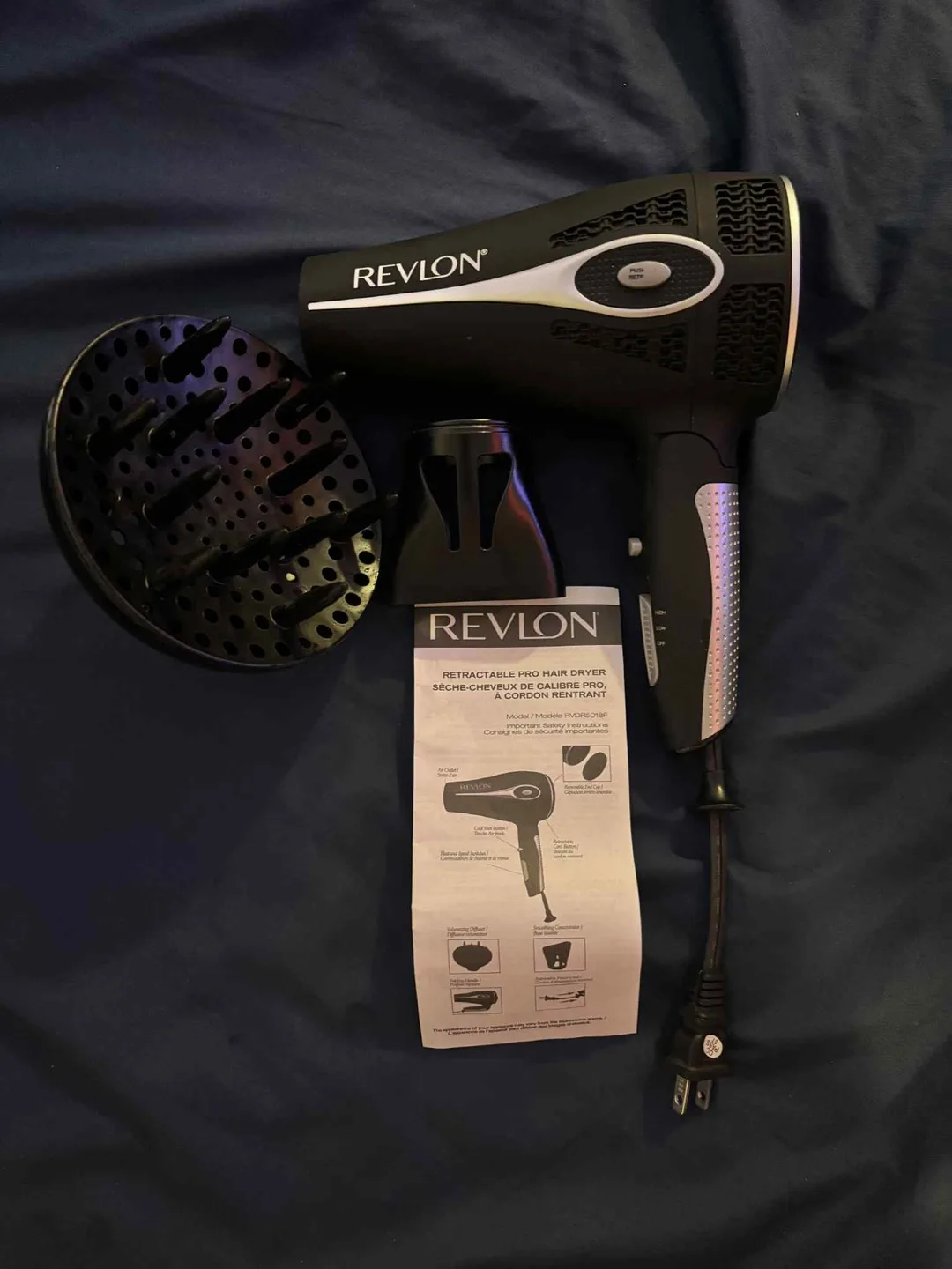 Revlon Retractable Pro Hair Dryer - Like New! 🧡 image indicator(2)