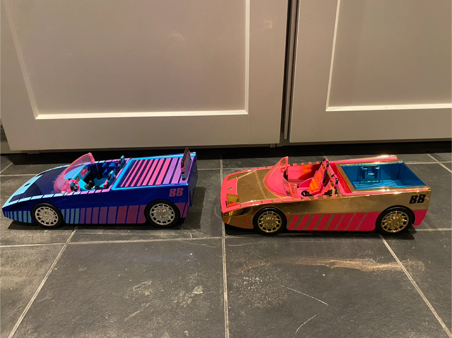 LOL Surprise Car, Accessories & Doll Lot - photo 4