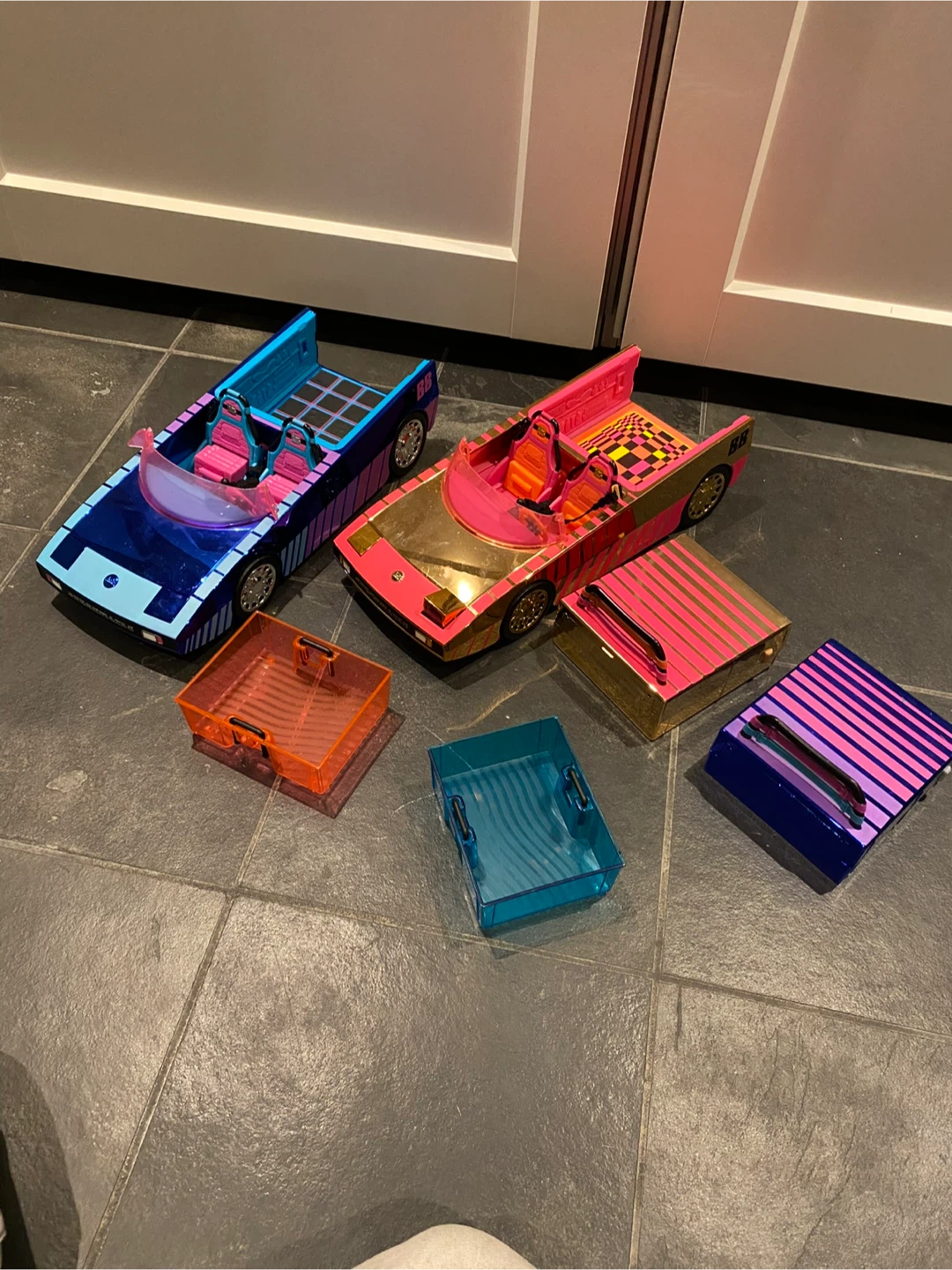 LOL Surprise Car, Accessories & Doll Lot - photo 3