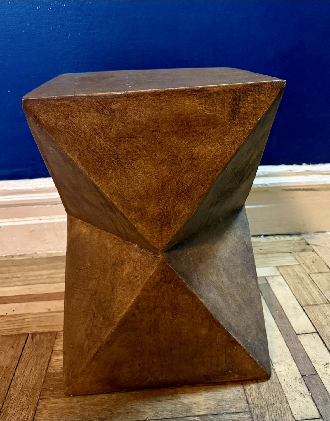 Wood Accent Table - Geometric Design - photo 2